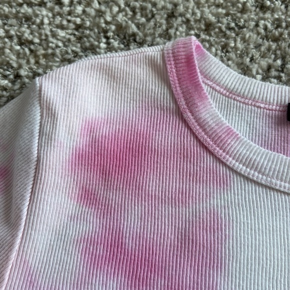 Pink White Tie-Dye short sleeve crop top  "90s baby"  Embroidered on front - Picture 6 of 9